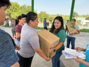 EL GOBERNADOR RICARDO GALLARDO COORDINA MÁS ENTREGAS DE APOYOS SOCIALES PARA LAS FAMILIAS DE TAMASOPO