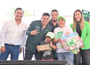 EL GOBERNADOR RICARDO GALLARDO INTENSIFICA EL RITMO DE TRABAJO DURANTE EL VERANO